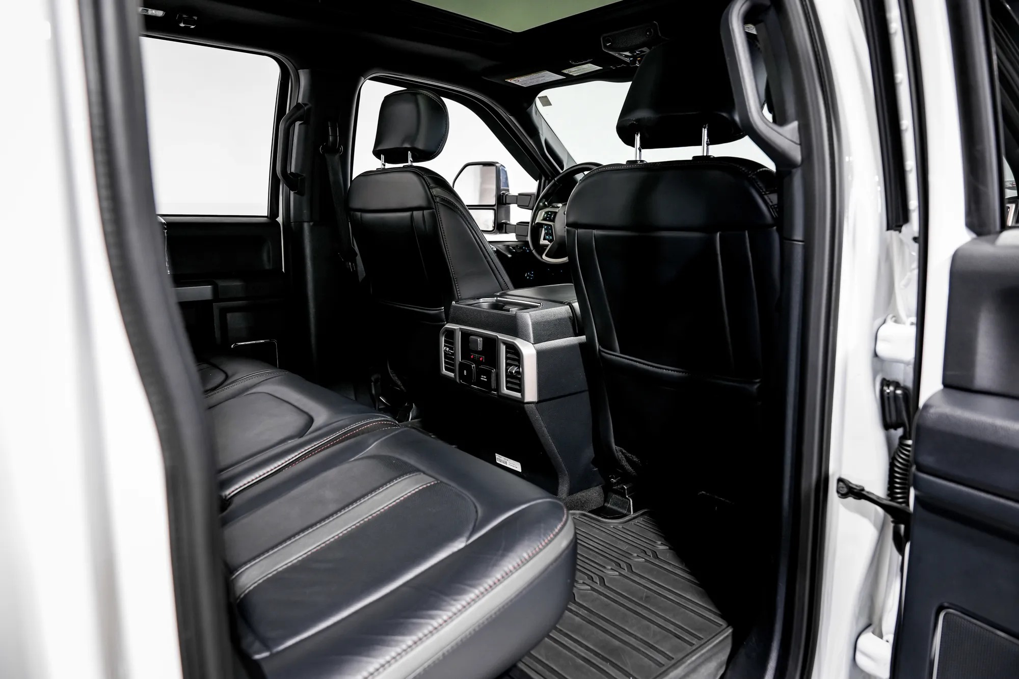 2022 Ford Super Duty F-350 Platinum