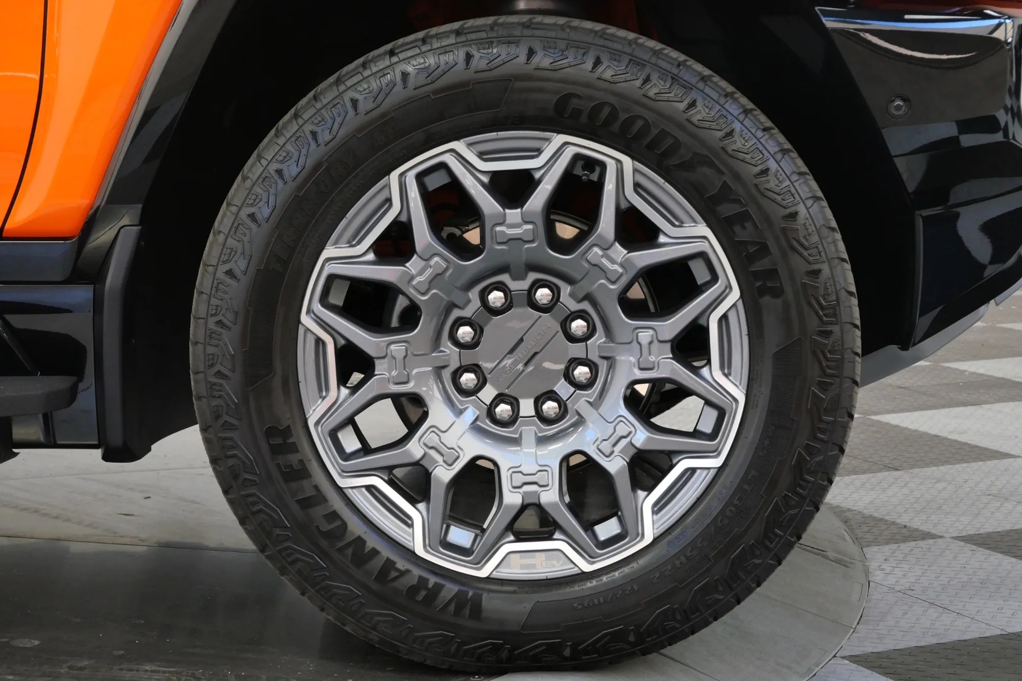 2024 GMC HUMMER EV