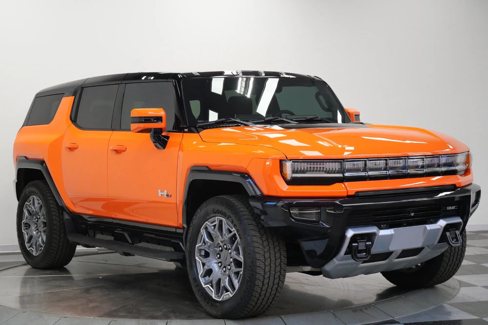 2024 GMC HUMMER EV - 4