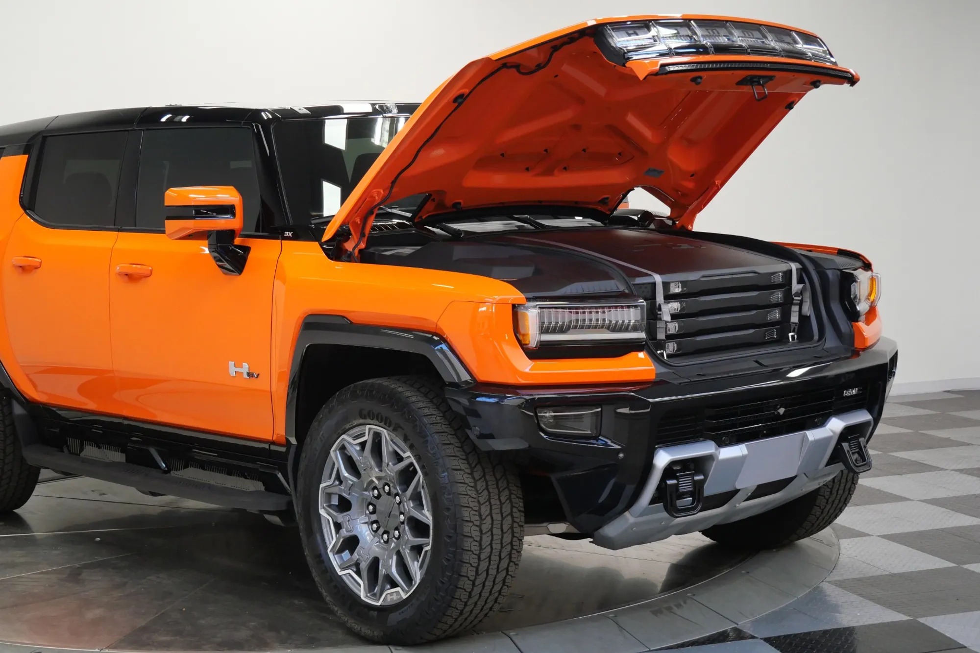 2024 GMC HUMMER EV
