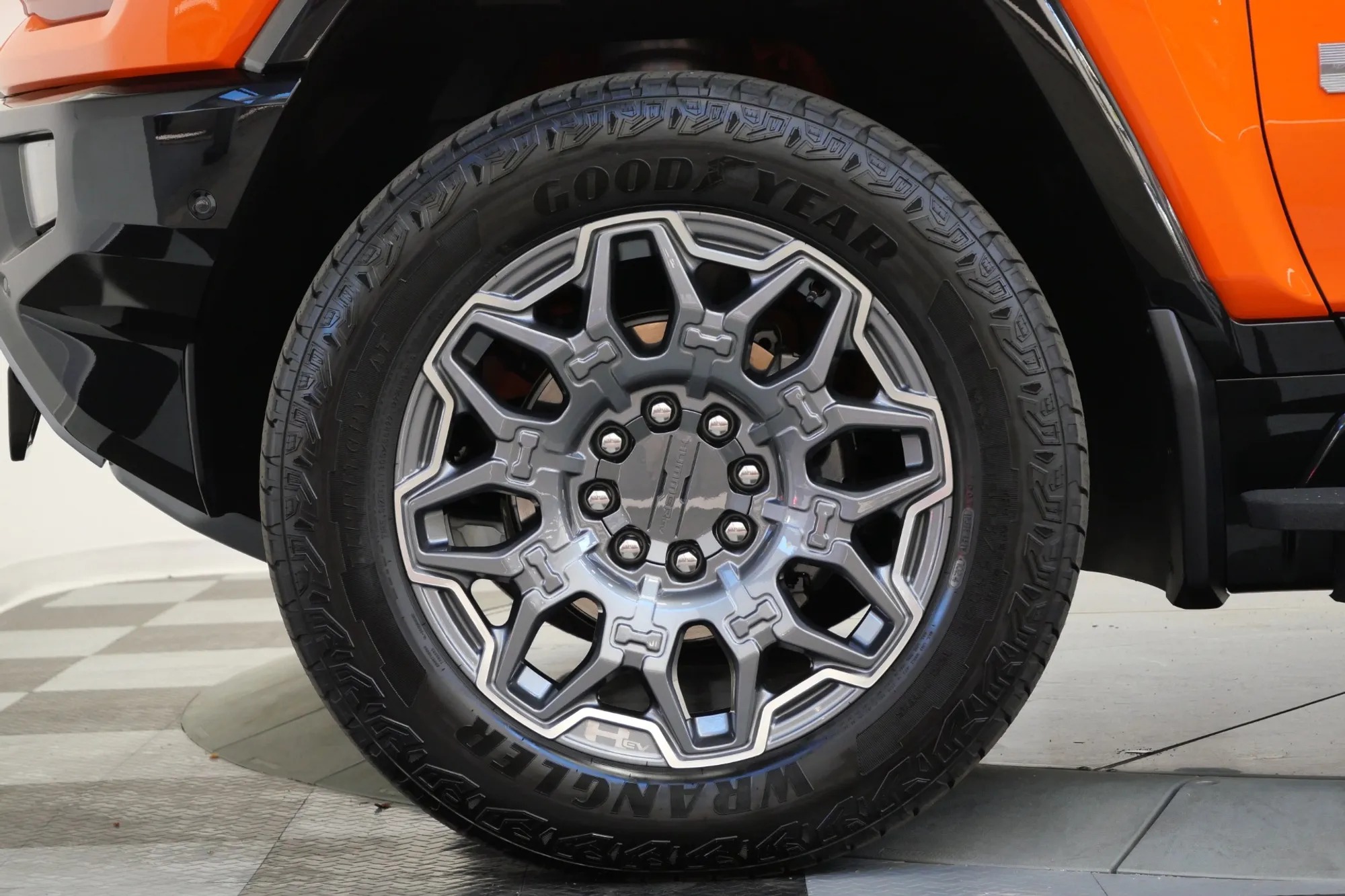 2024 GMC HUMMER EV