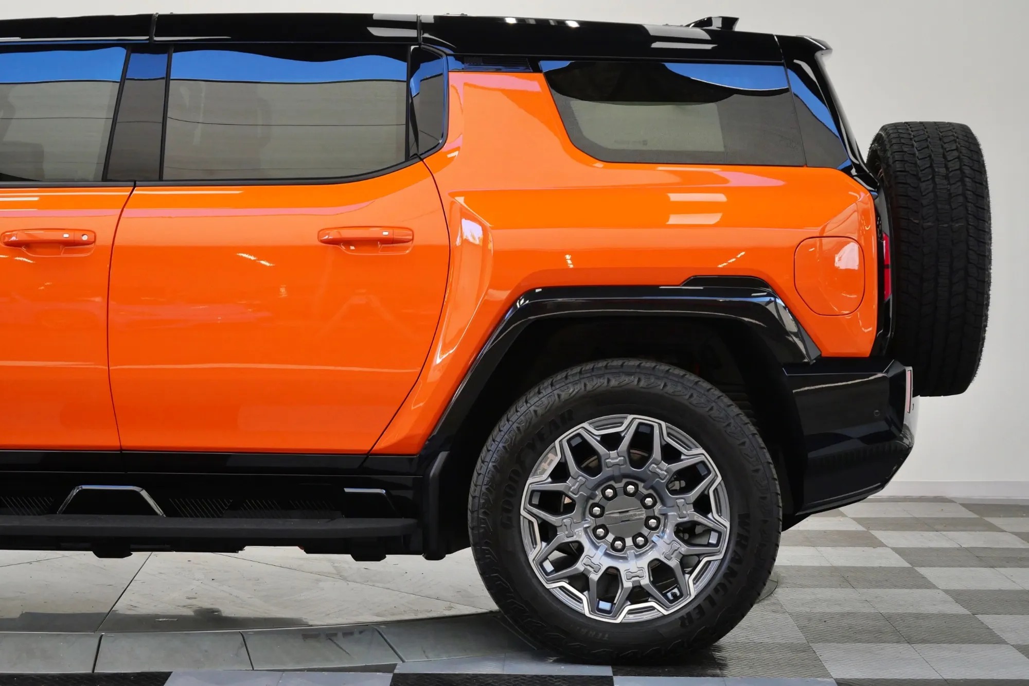 2024 GMC HUMMER EV