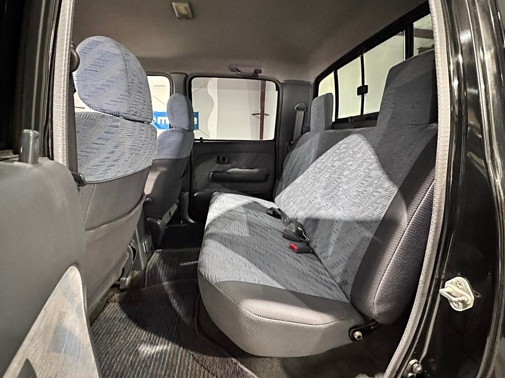 2000 Toyota Hilux
