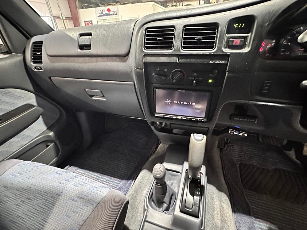 2000 Toyota Hilux