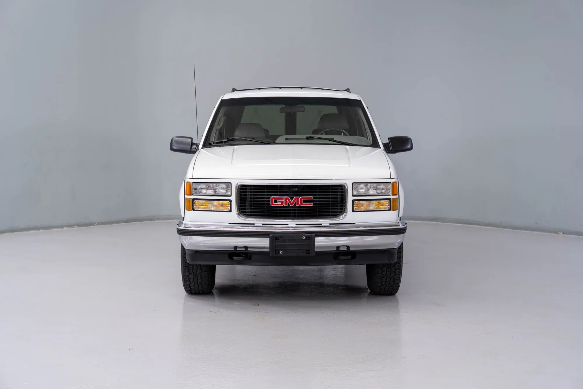 1995 GMC Yukon SLT - 3
