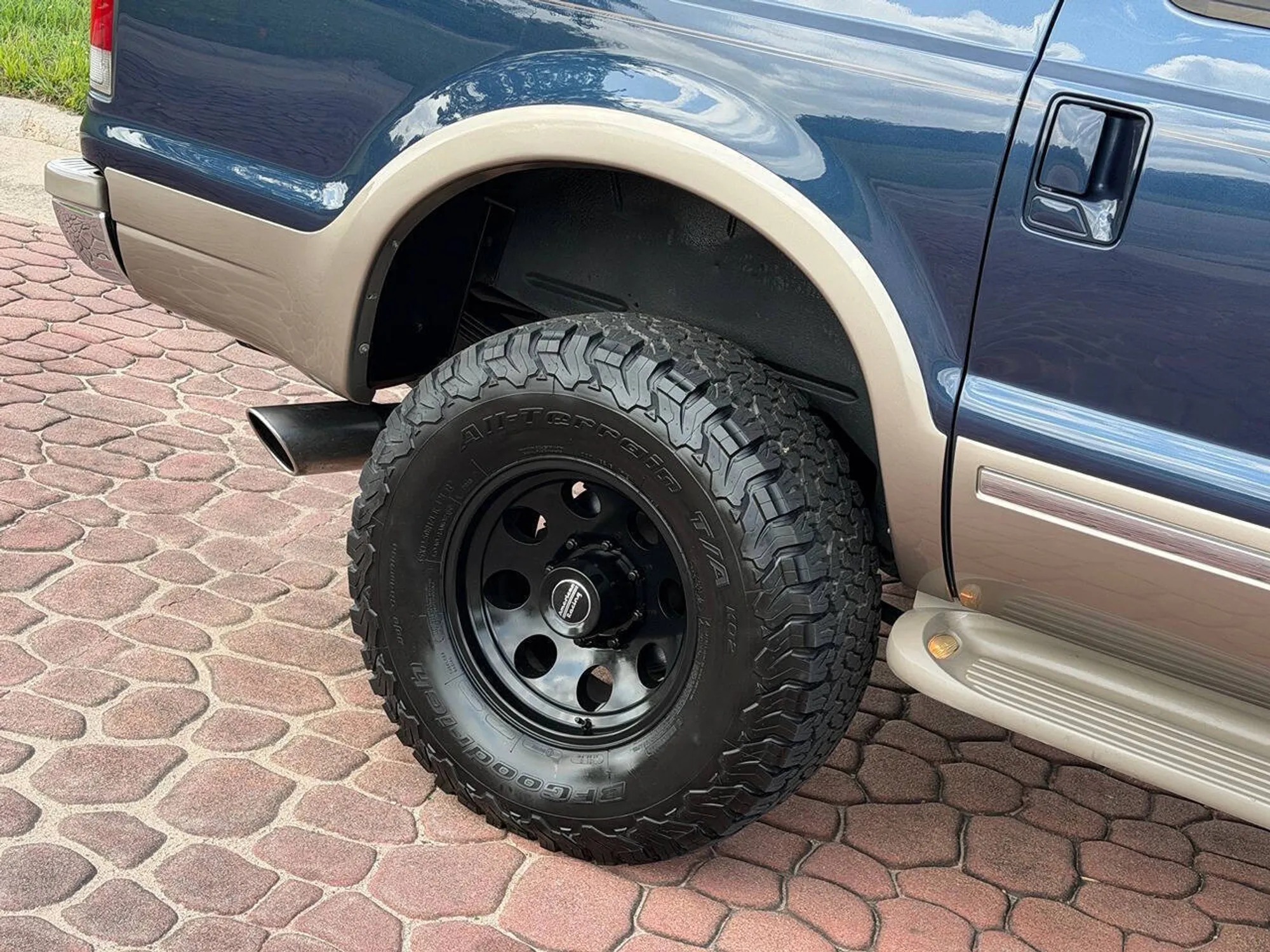 2002 Ford Excursion Limited
