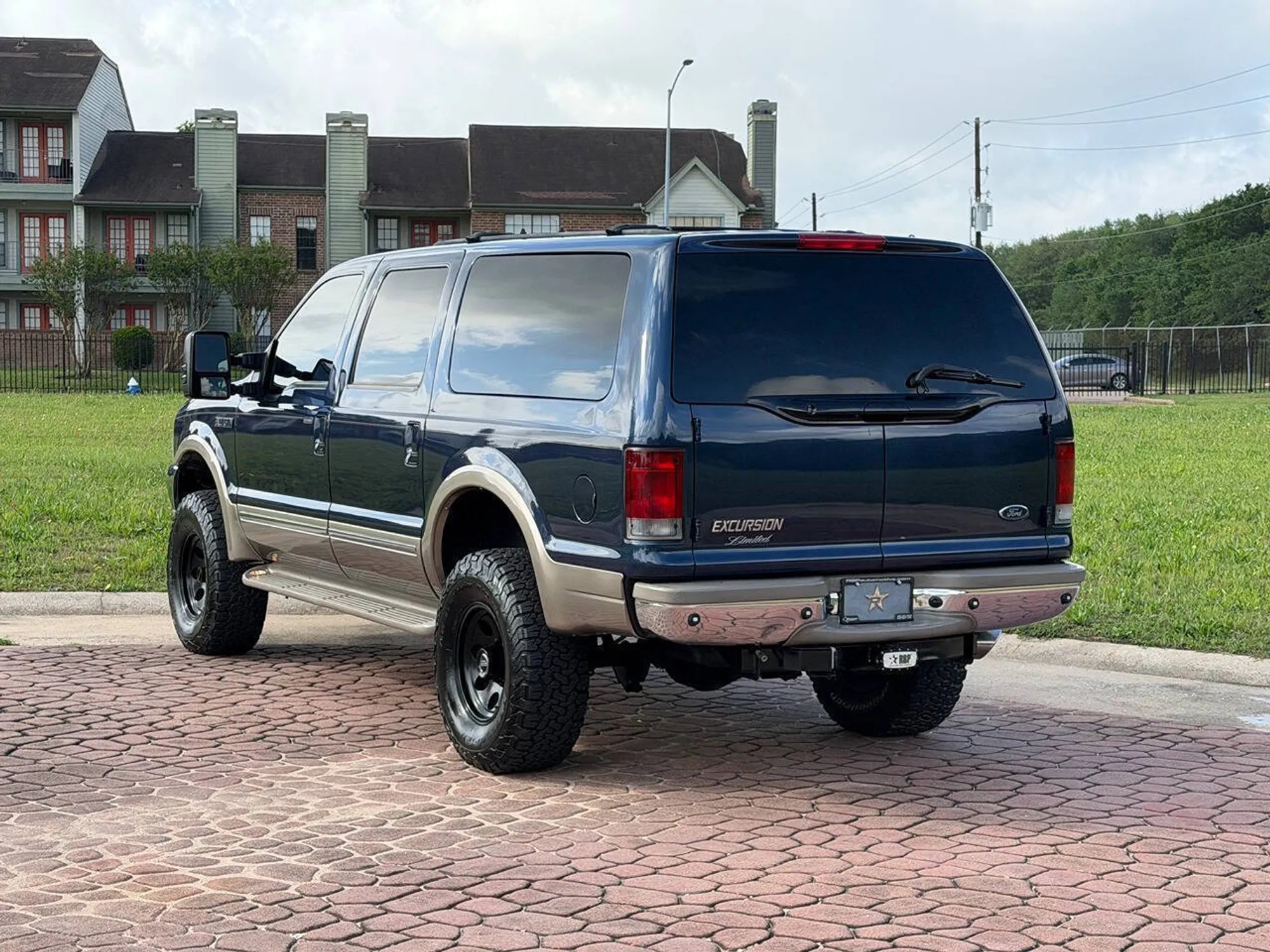 2002 Ford Excursion Limited - 3