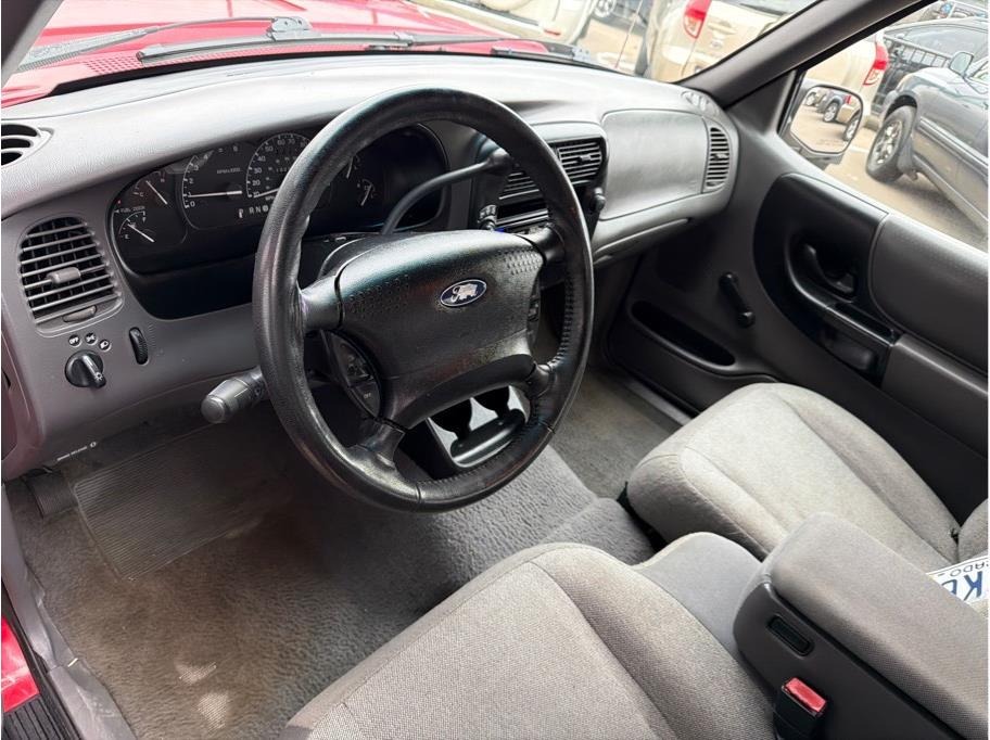 2001 Ford Ranger Super Cab - 2