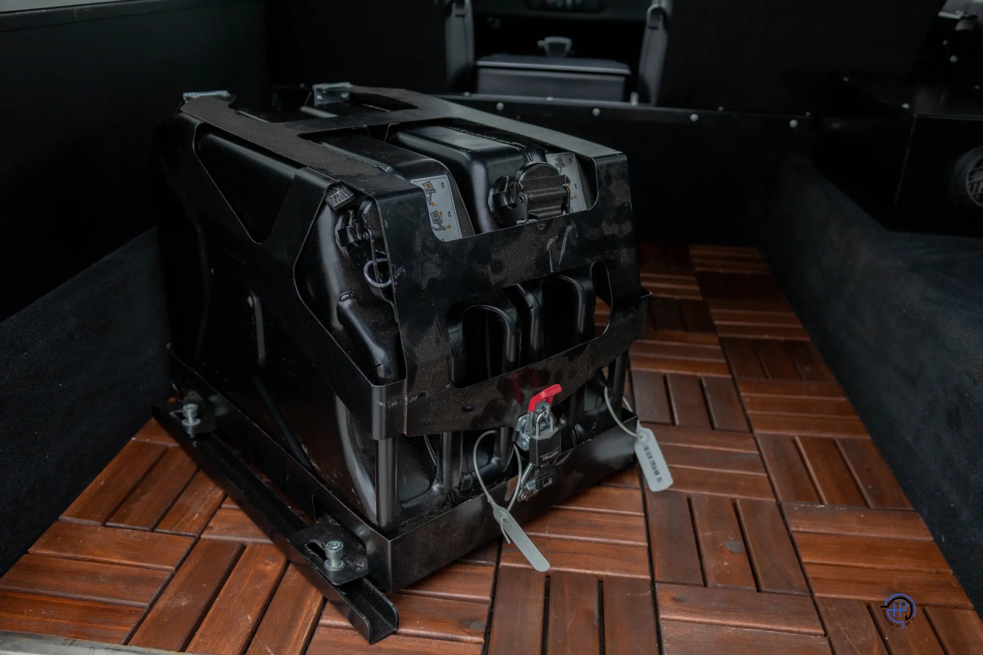 1997 Land Rover Defender 90 NAS