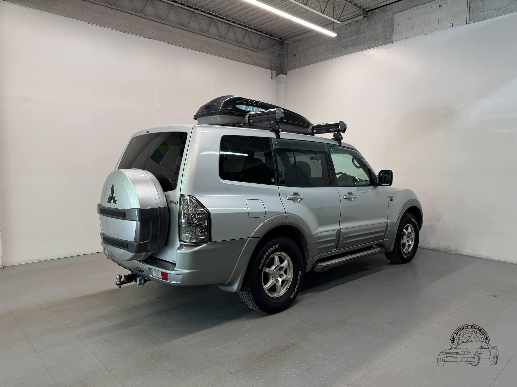 Reserved: 2000 Mitsubishi Pajero Super Exceed GDI