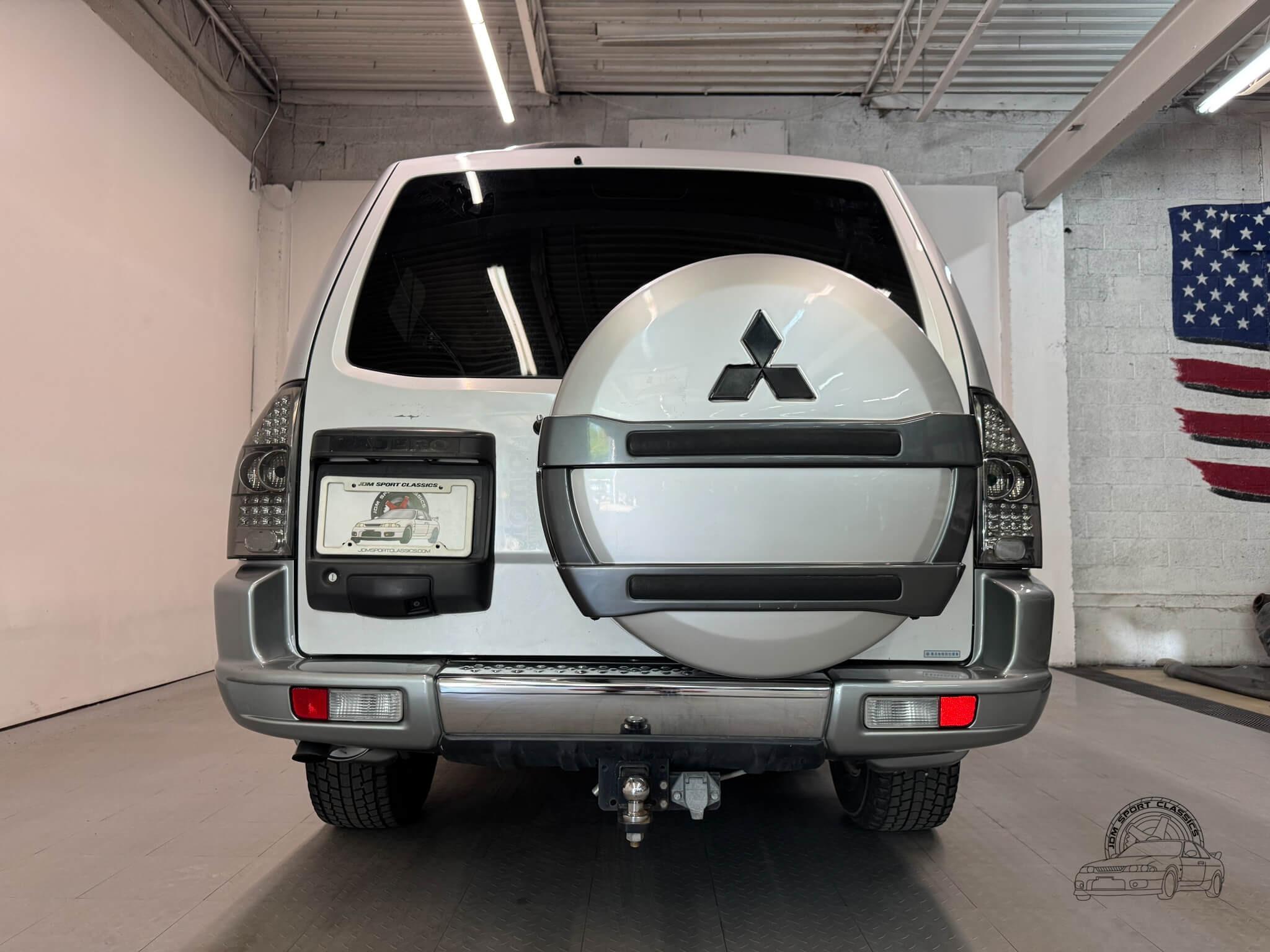 Reserved: 2000 Mitsubishi Pajero Super Exceed GDI