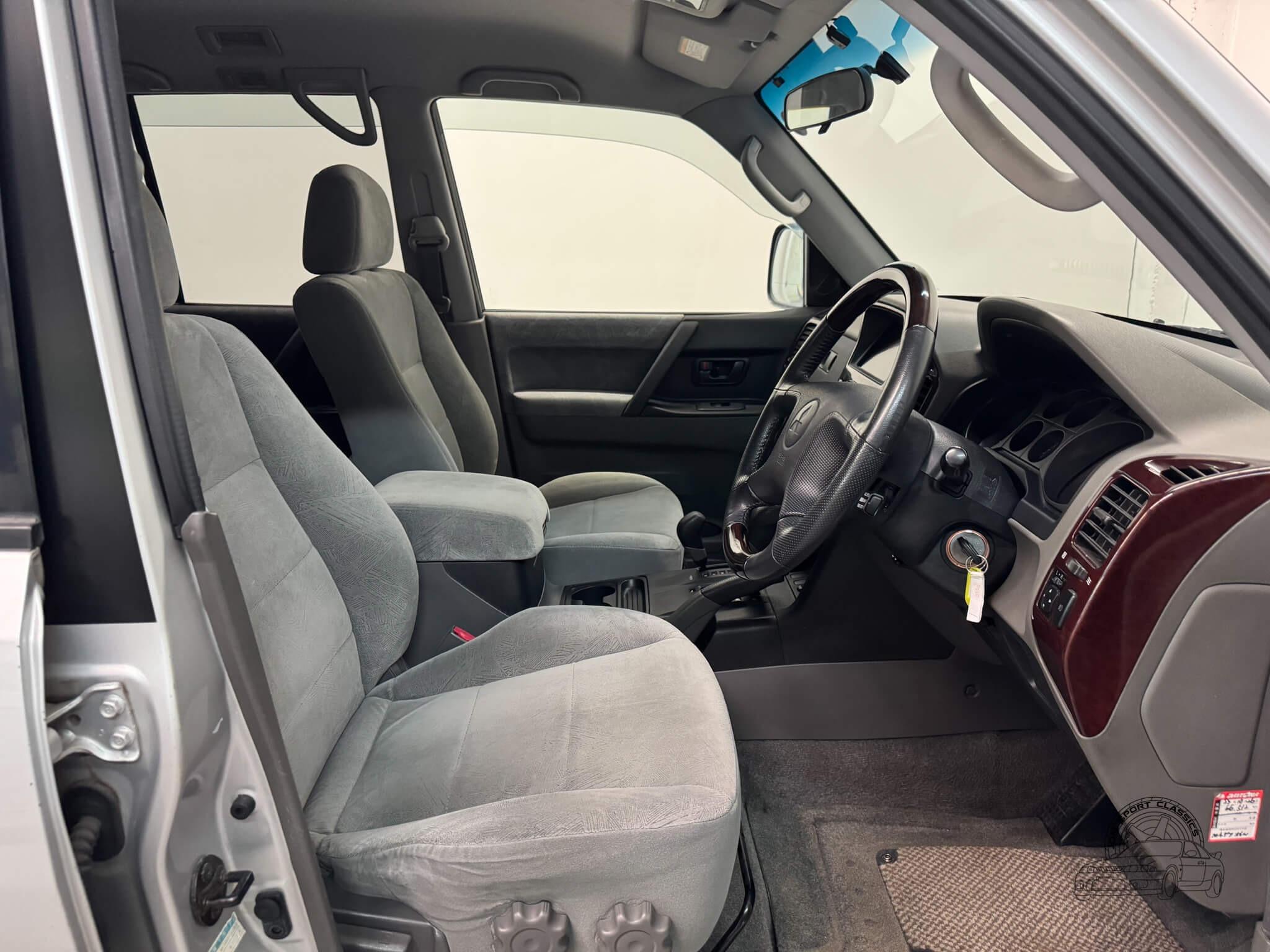 Reserved: 2000 Mitsubishi Pajero Super Exceed GDI