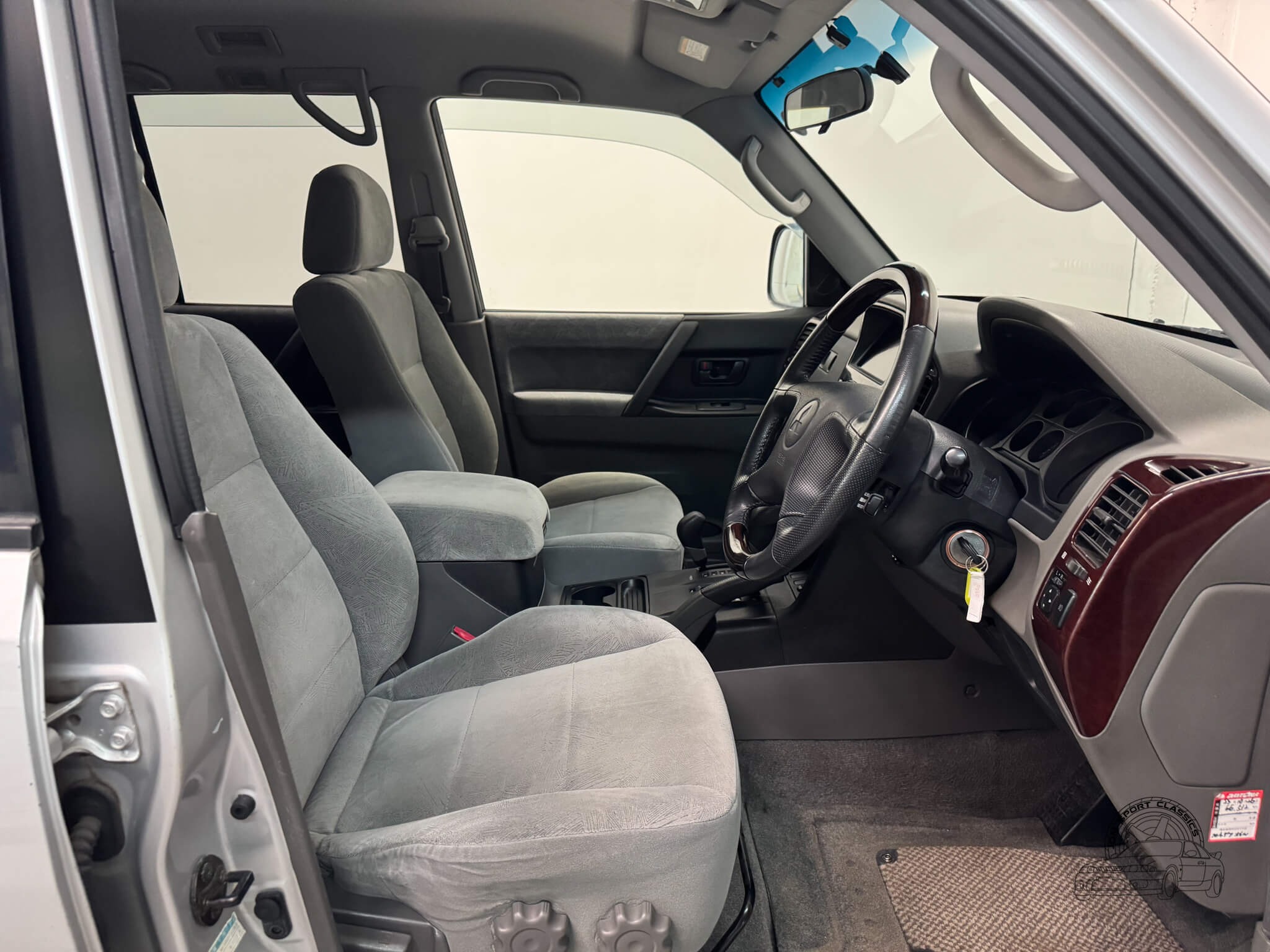 2000 Mitsubishi Pajero Super Exceed GDI