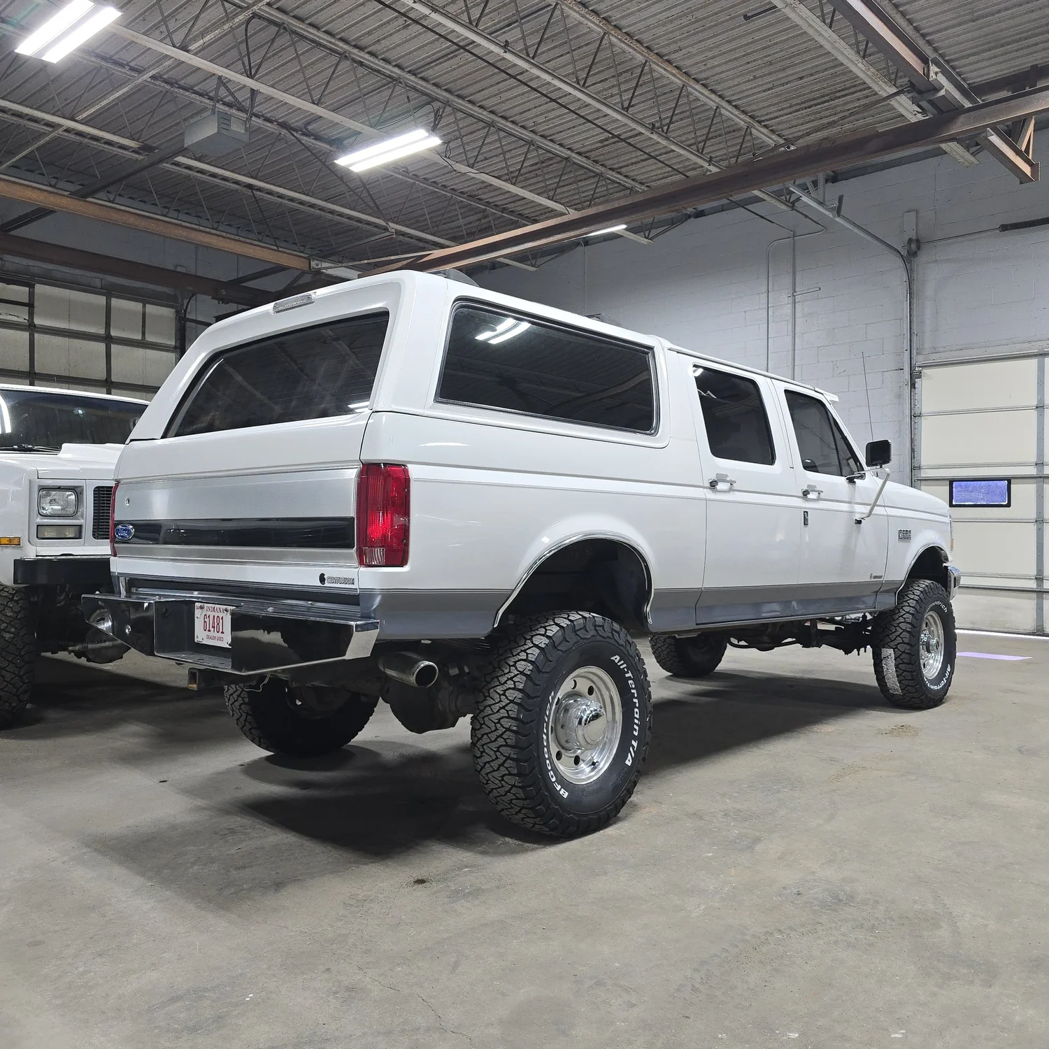 1994 Ford Centurion C-350 - 3