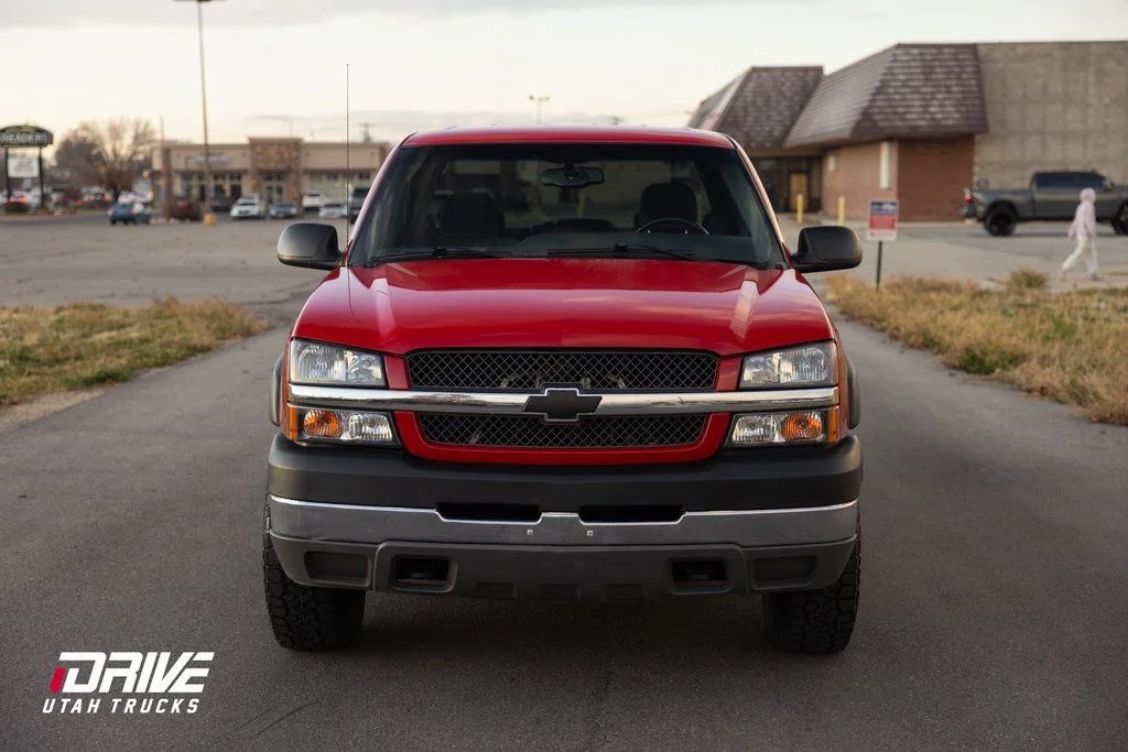 2004 Chevrolet Silverado 2500HD LS - 3