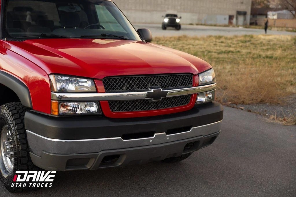 2004 Chevrolet Silverado 2500HD LS - 2