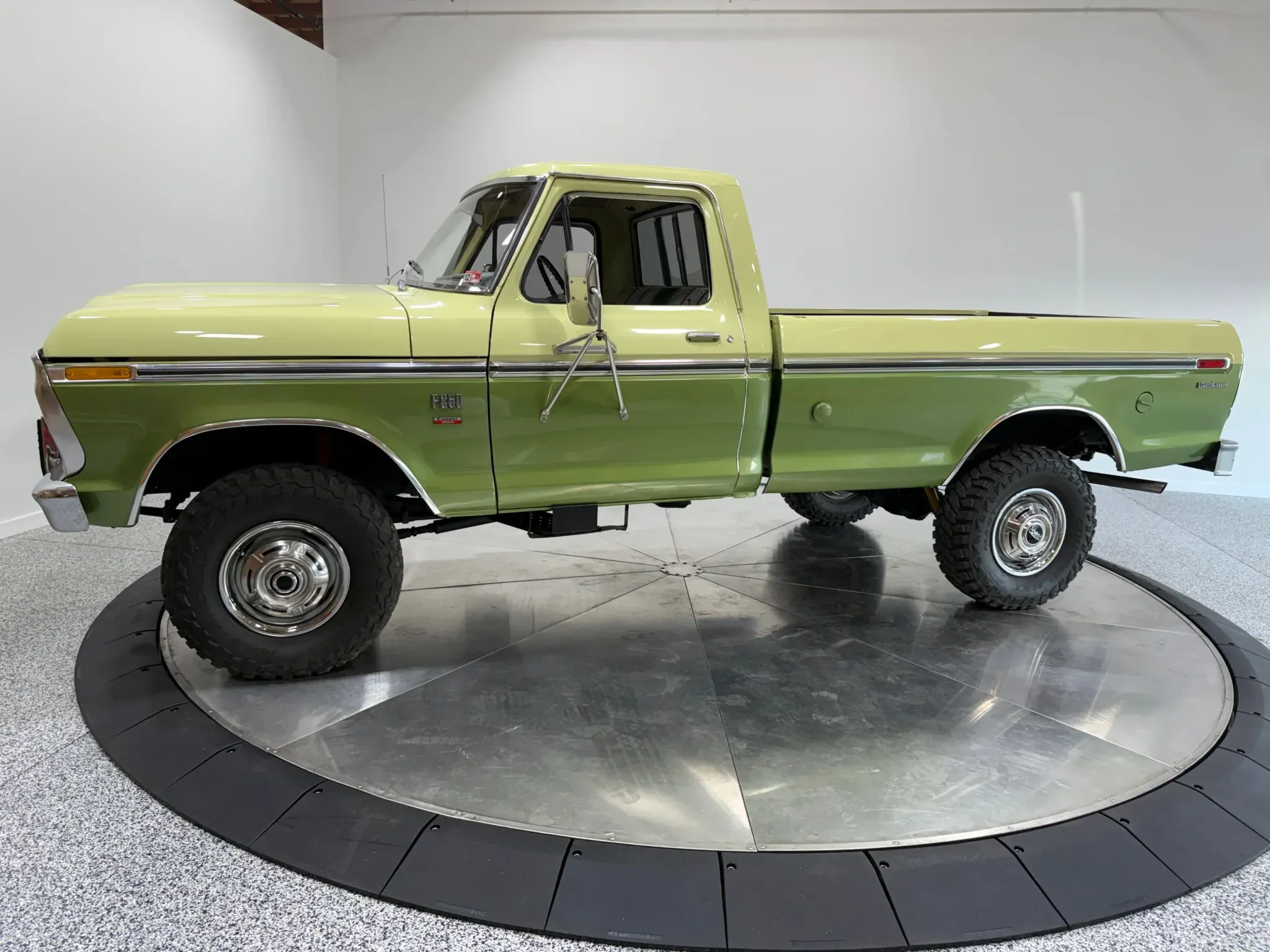 1976 Ford F-250 Camper Special