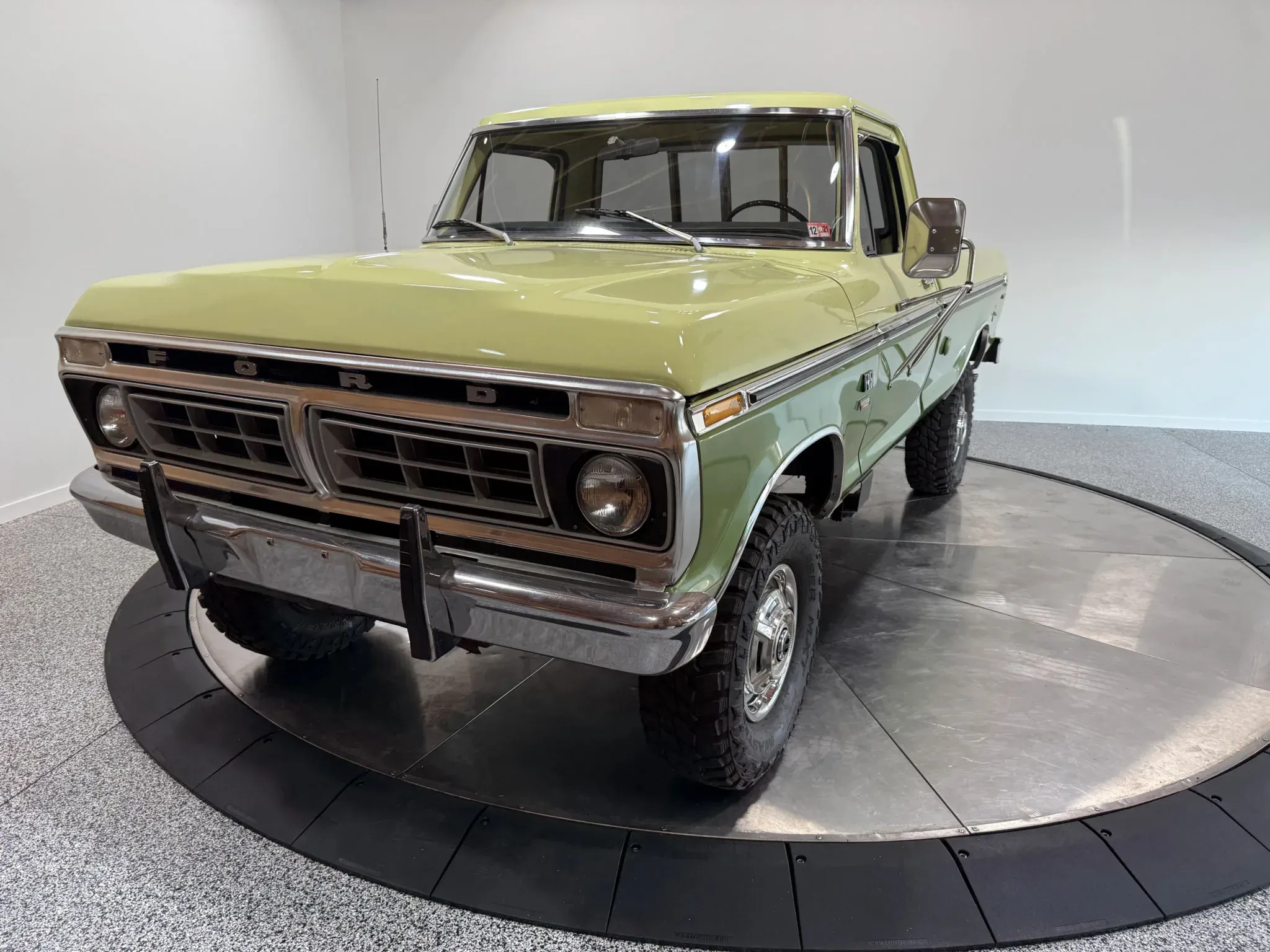 1976 Ford F-250 Camper Special