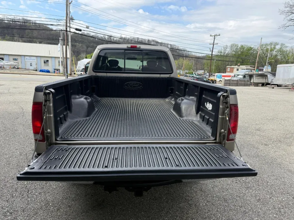 2003 Ford F-250 Super Duty Super Cab