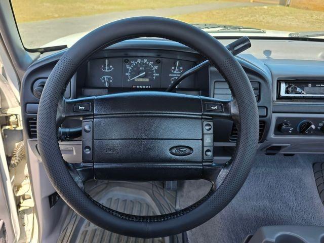 1996 Ford F-150 XLT SWB