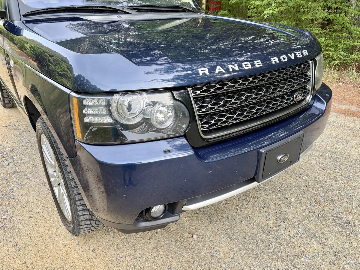 2012 Land Rover Range Rover HSE Luxury