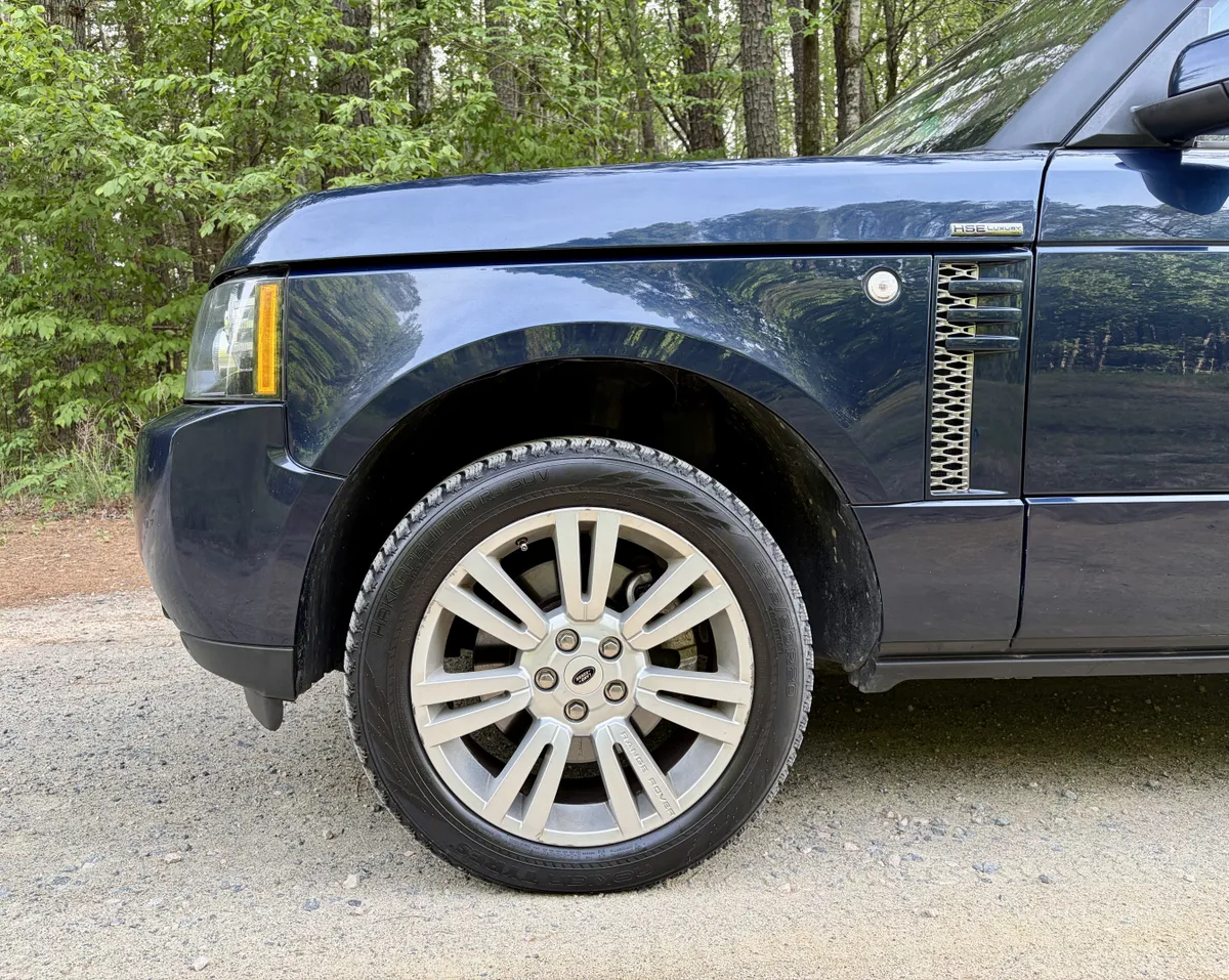2012 Land Rover Range Rover HSE Luxury