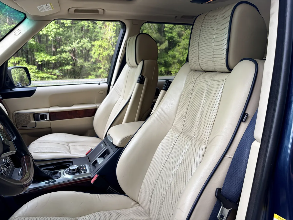 2012 Land Rover Range Rover HSE Luxury