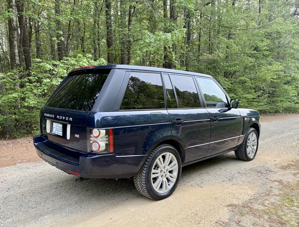 2012 Land Rover Range Rover HSE Luxury - 4