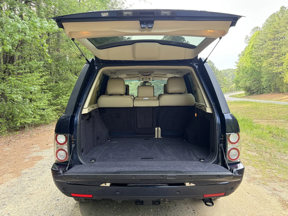 2012 Land Rover Range Rover HSE Luxury