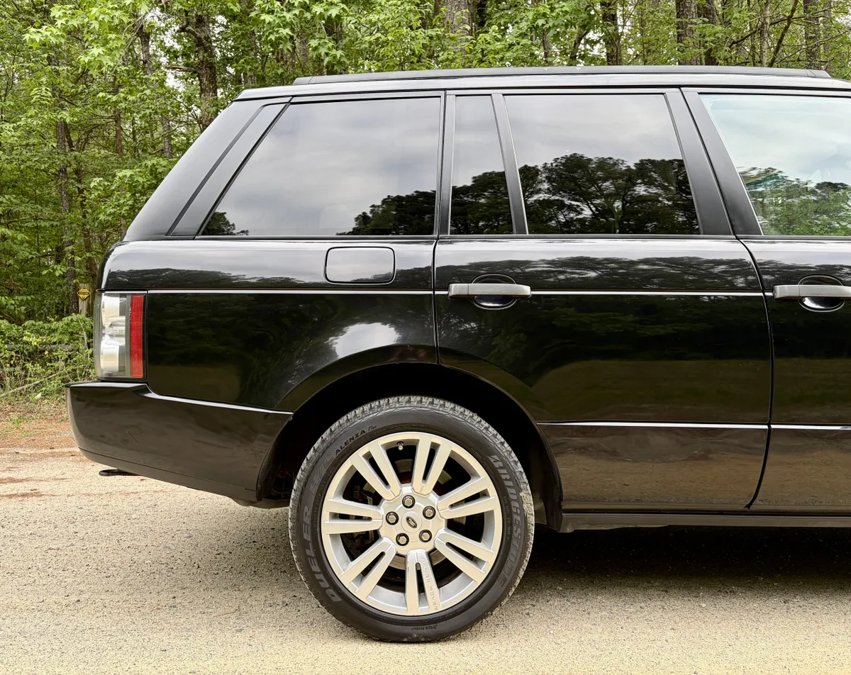 2011 Land Rover Range Rover HSE Lux