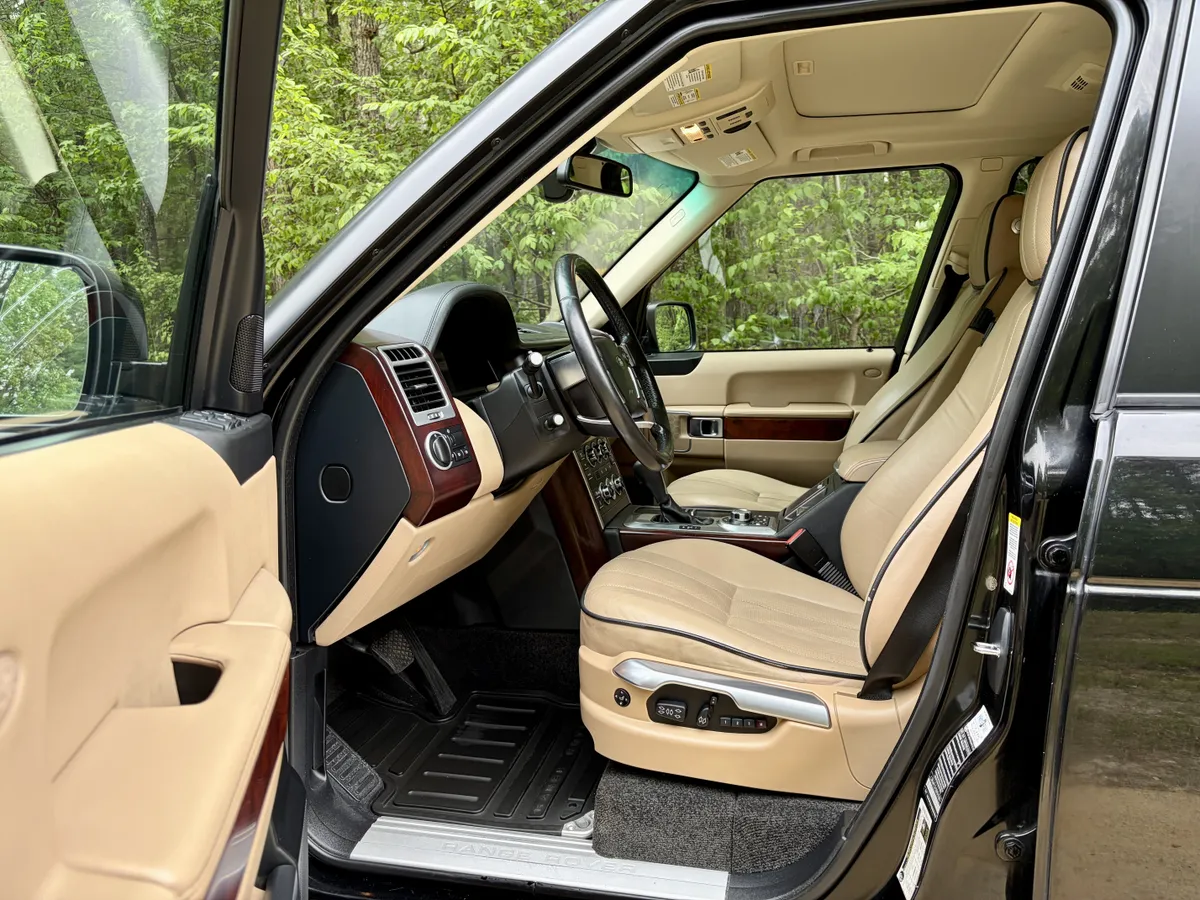2011 Land Rover Range Rover HSE Lux