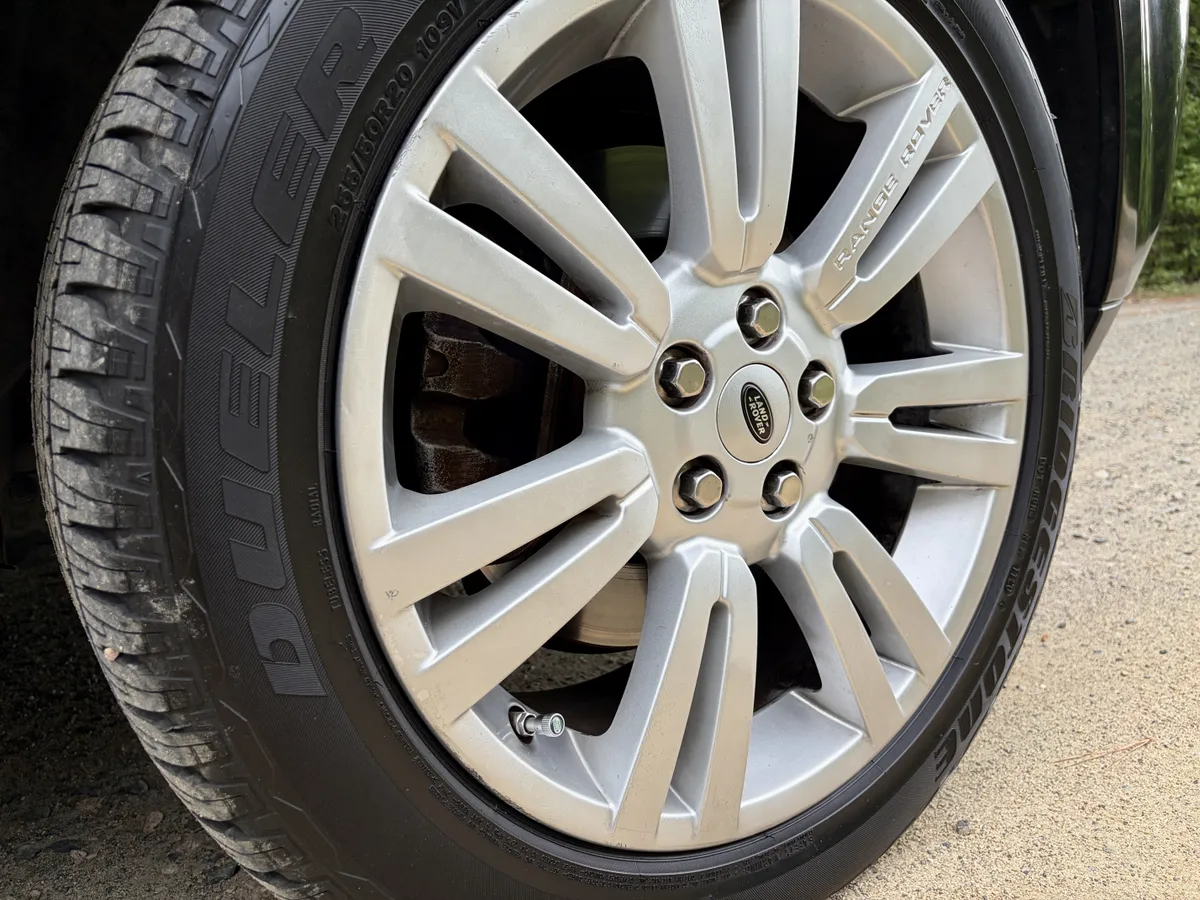 2011 Land Rover Range Rover HSE Lux