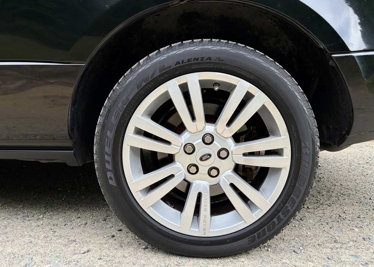 2011 Land Rover Range Rover HSE Lux