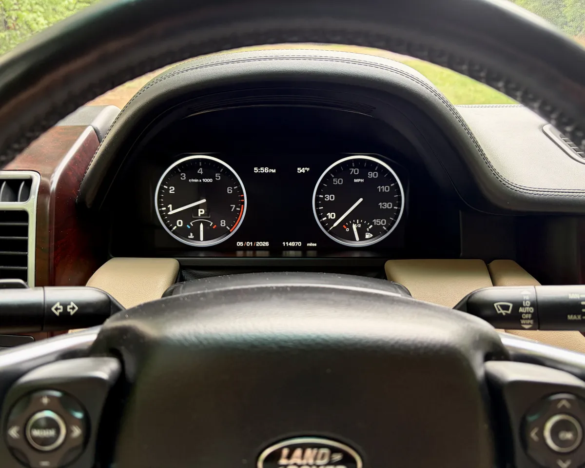 2011 Land Rover Range Rover HSE Lux