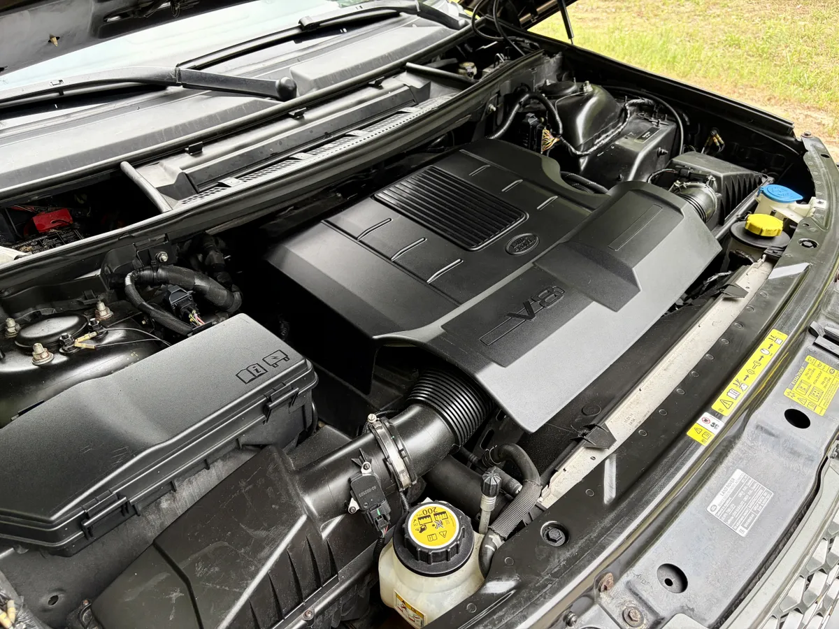 2011 Land Rover Range Rover HSE Lux