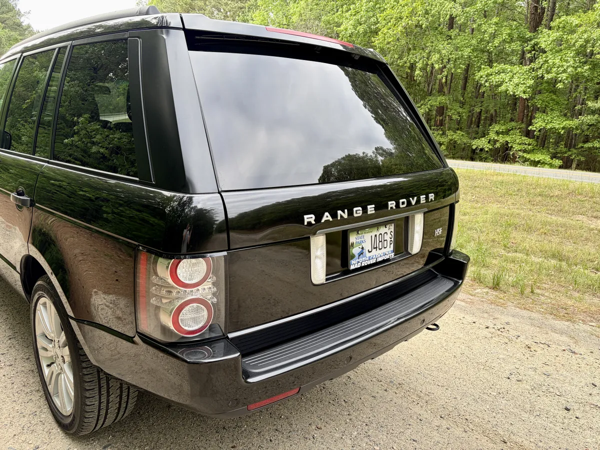 2011 Land Rover Range Rover HSE Lux