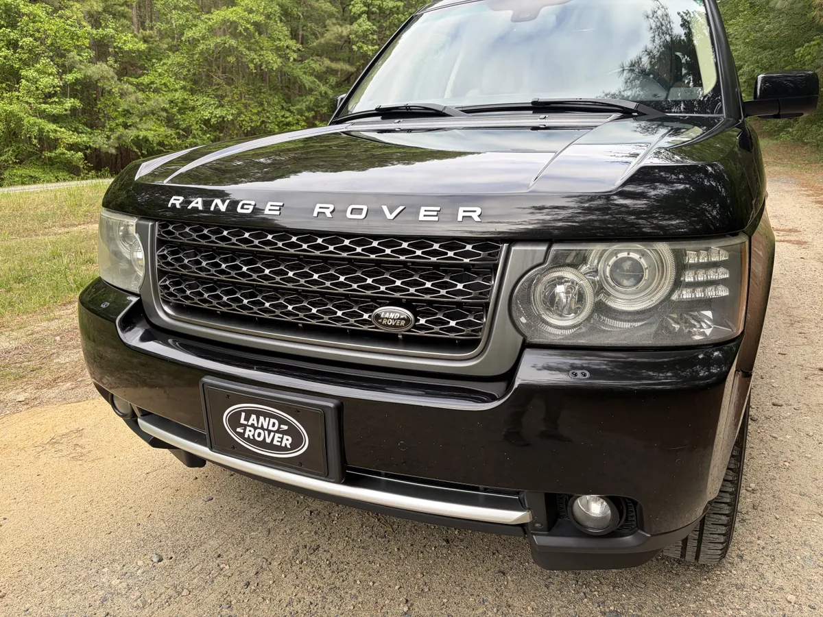 2011 Land Rover Range Rover HSE Lux
