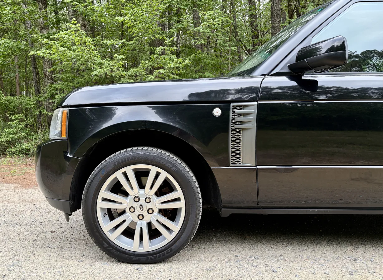 2011 Land Rover Range Rover HSE Lux