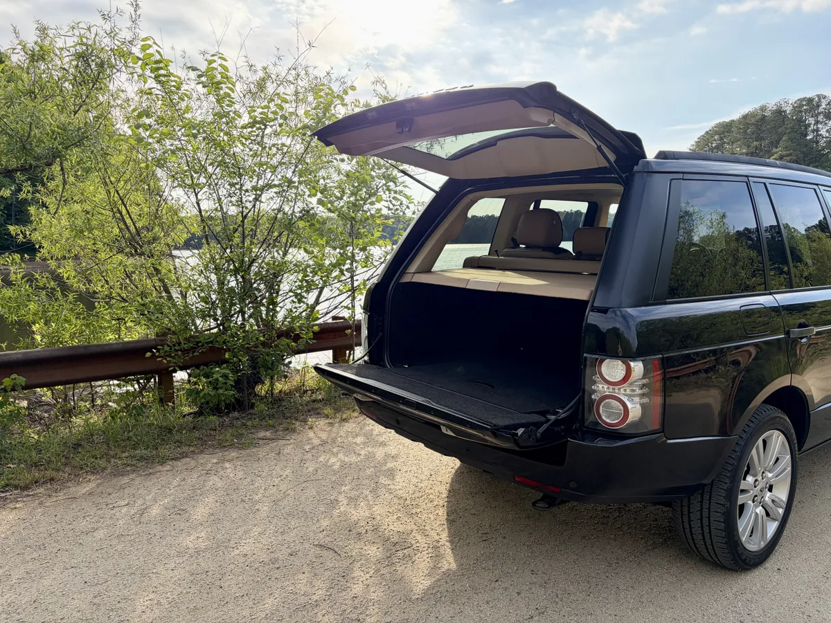 2011 Land Rover Range Rover HSE Lux