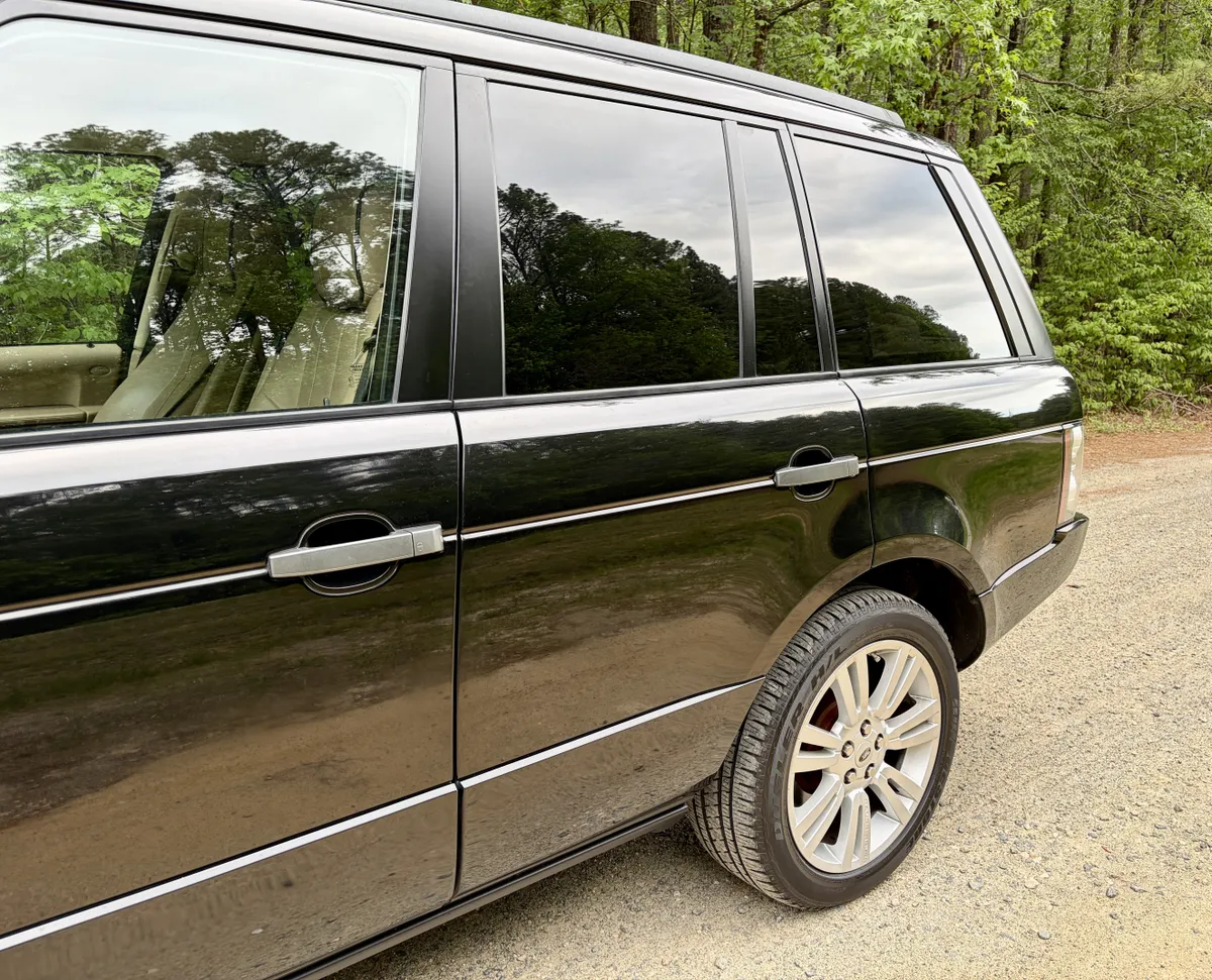 2011 Land Rover Range Rover HSE Lux