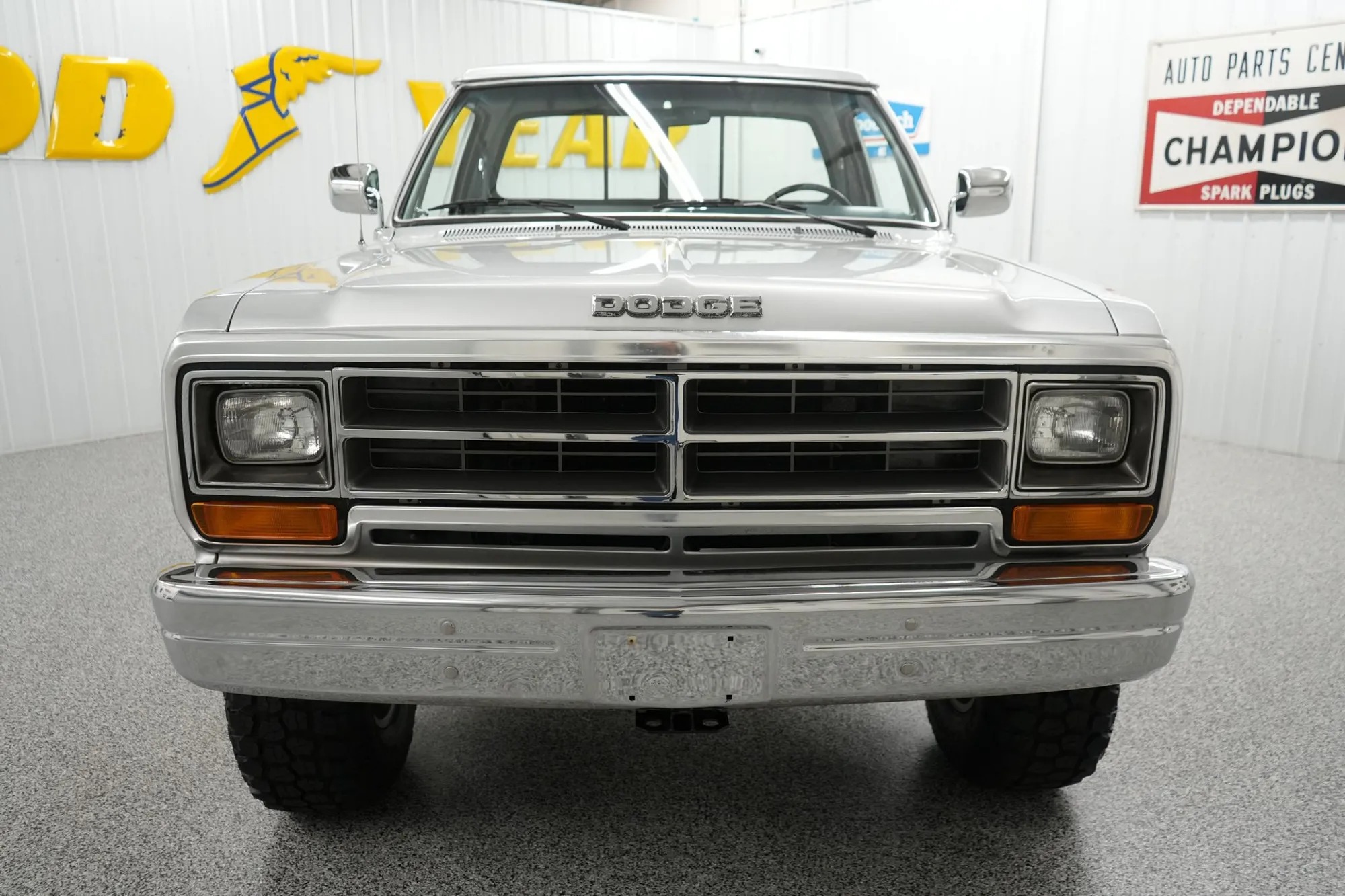 1988 Dodge Power Ram W150