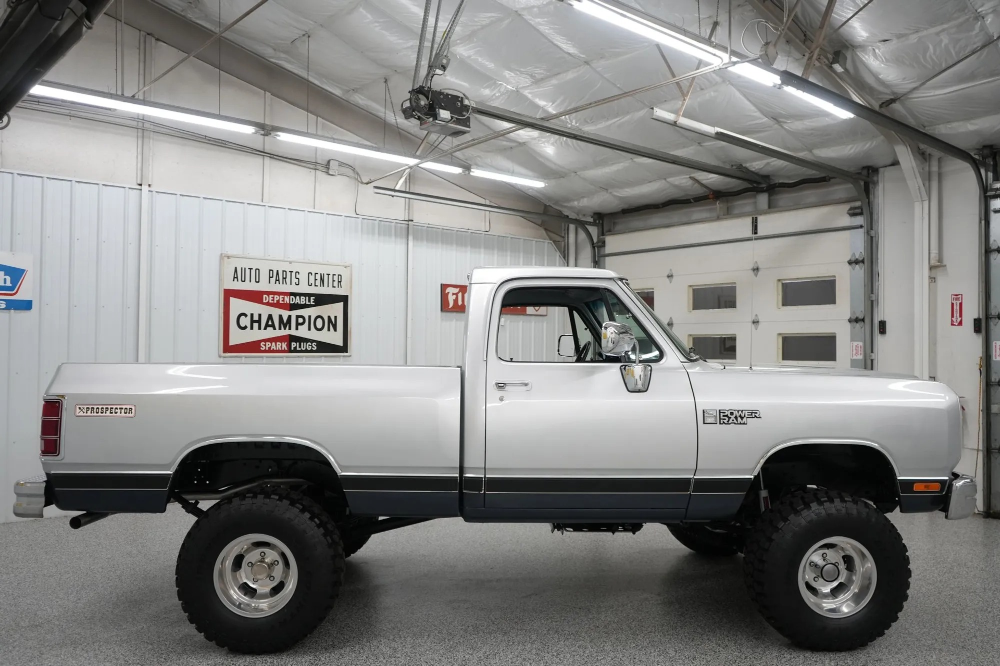 1988 Dodge Power Ram W150