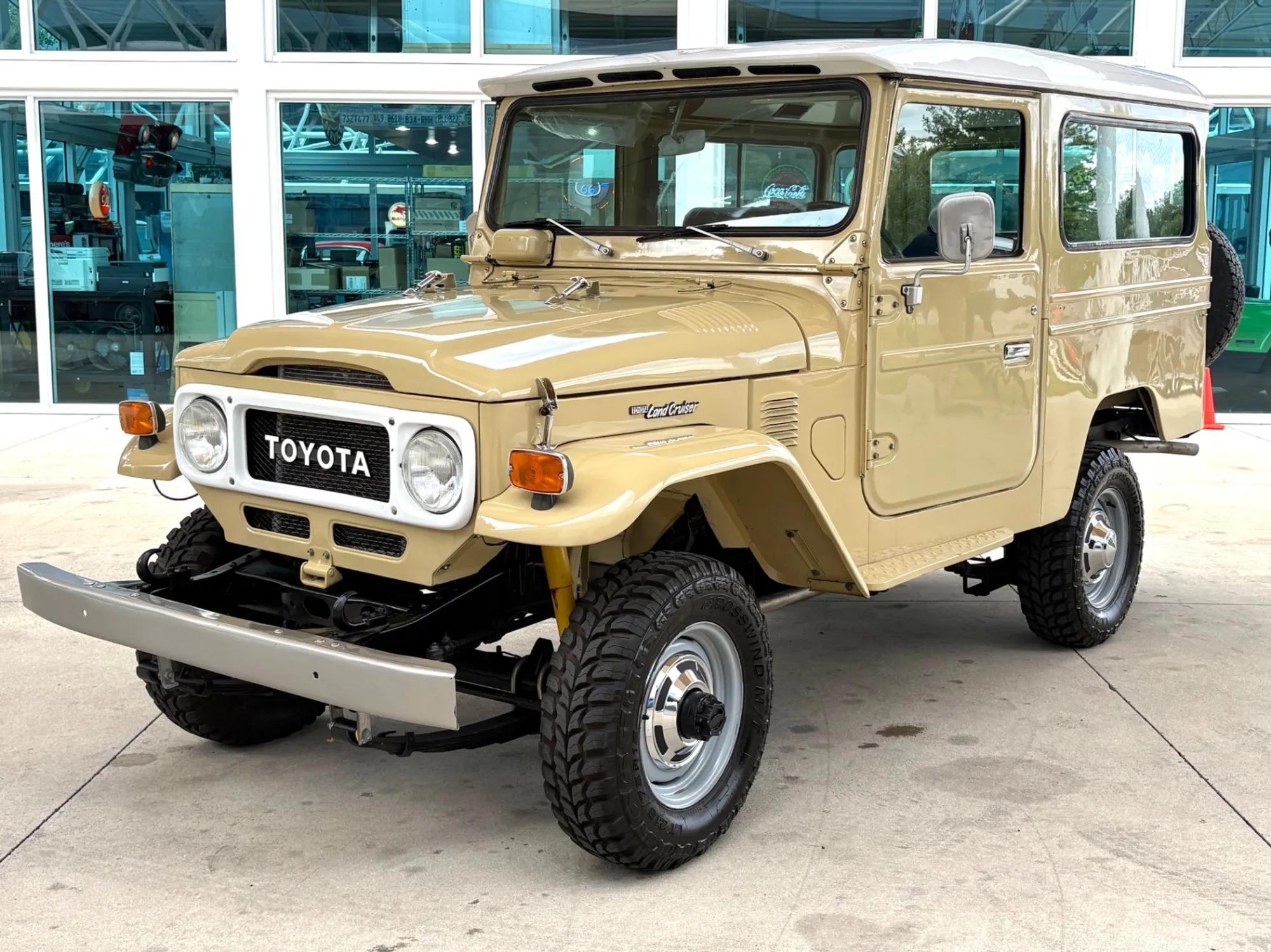  Toyota Land Cruiser