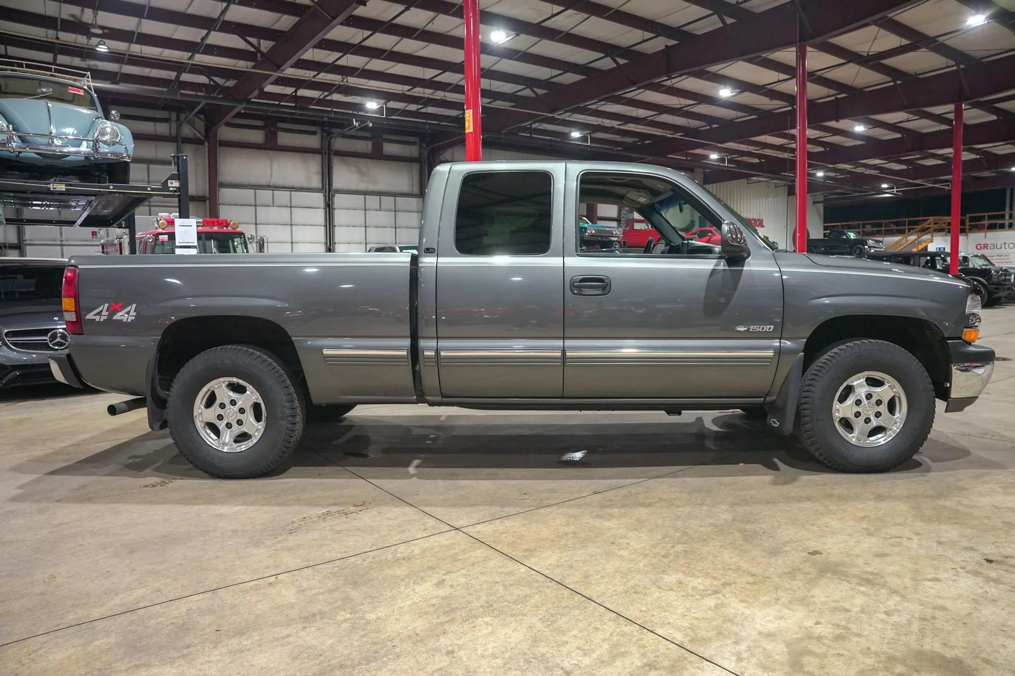 1999 Chevrolet Silverado 1500 LS - 5