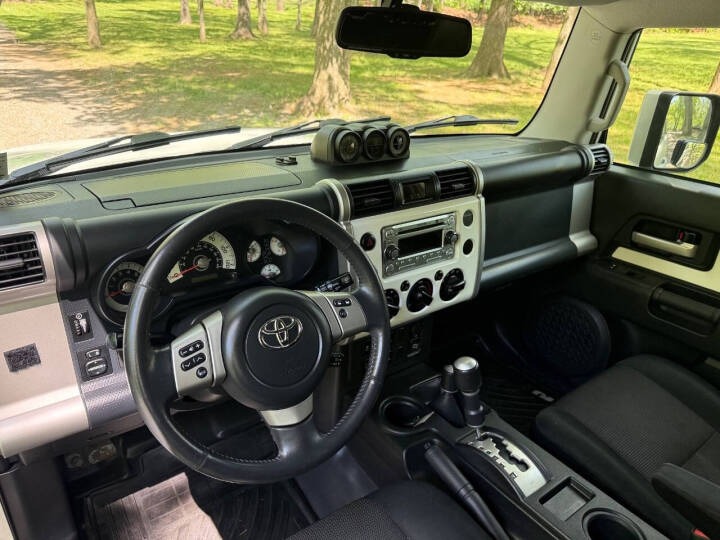 2012 Toyota FJ Cruiser