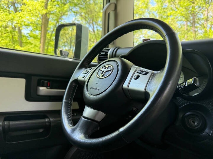 2012 Toyota FJ Cruiser