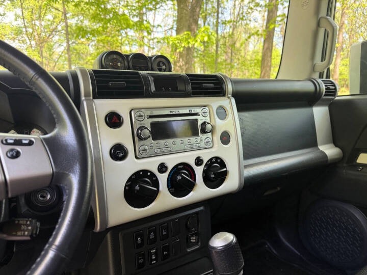2012 Toyota FJ Cruiser