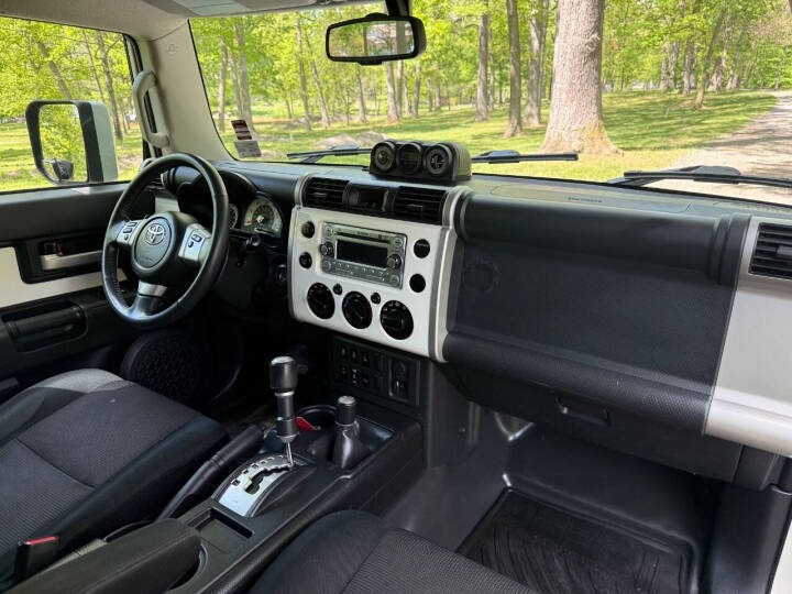 2012 Toyota FJ Cruiser