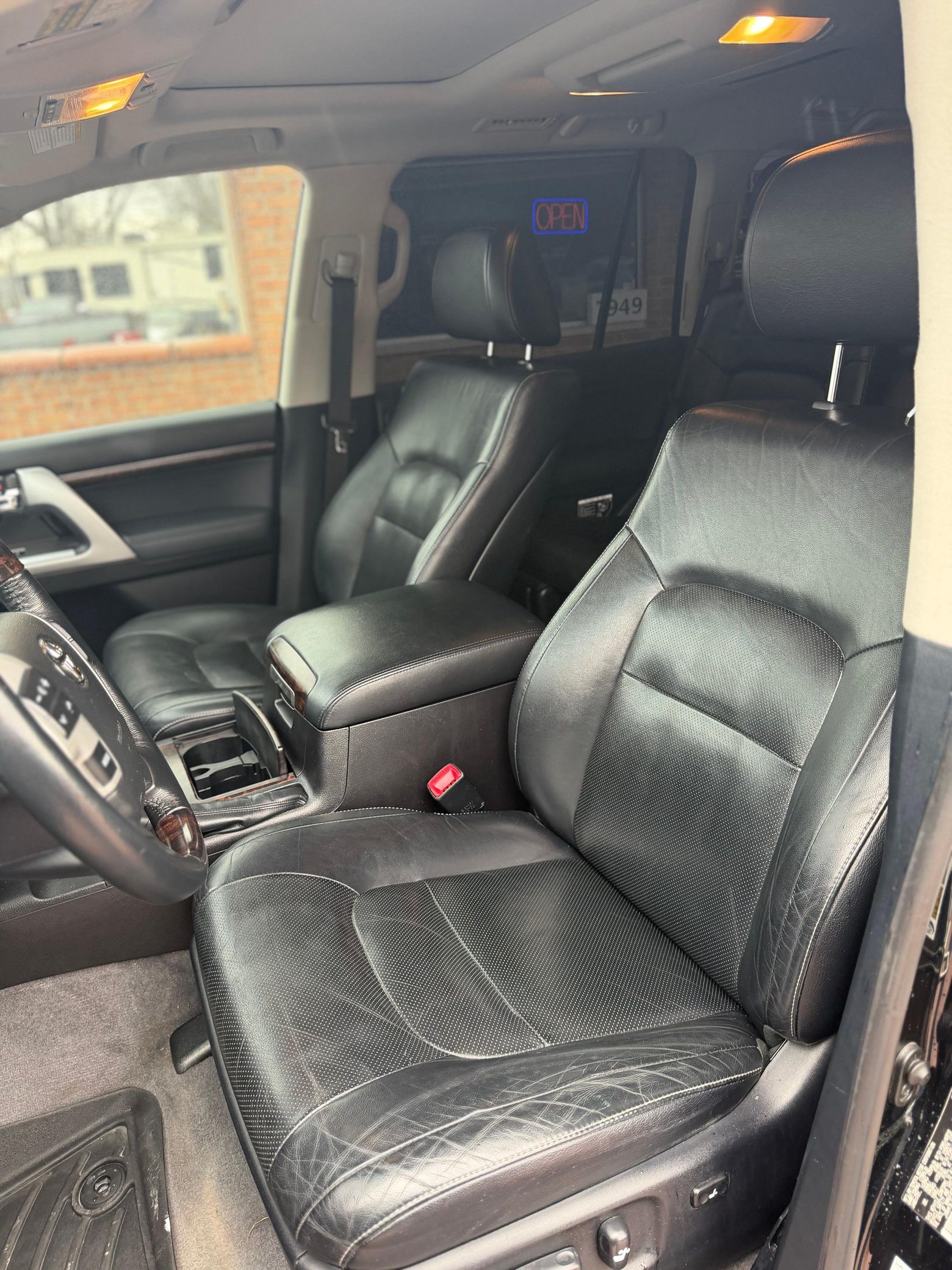 2013 Toyota Land Cruiser