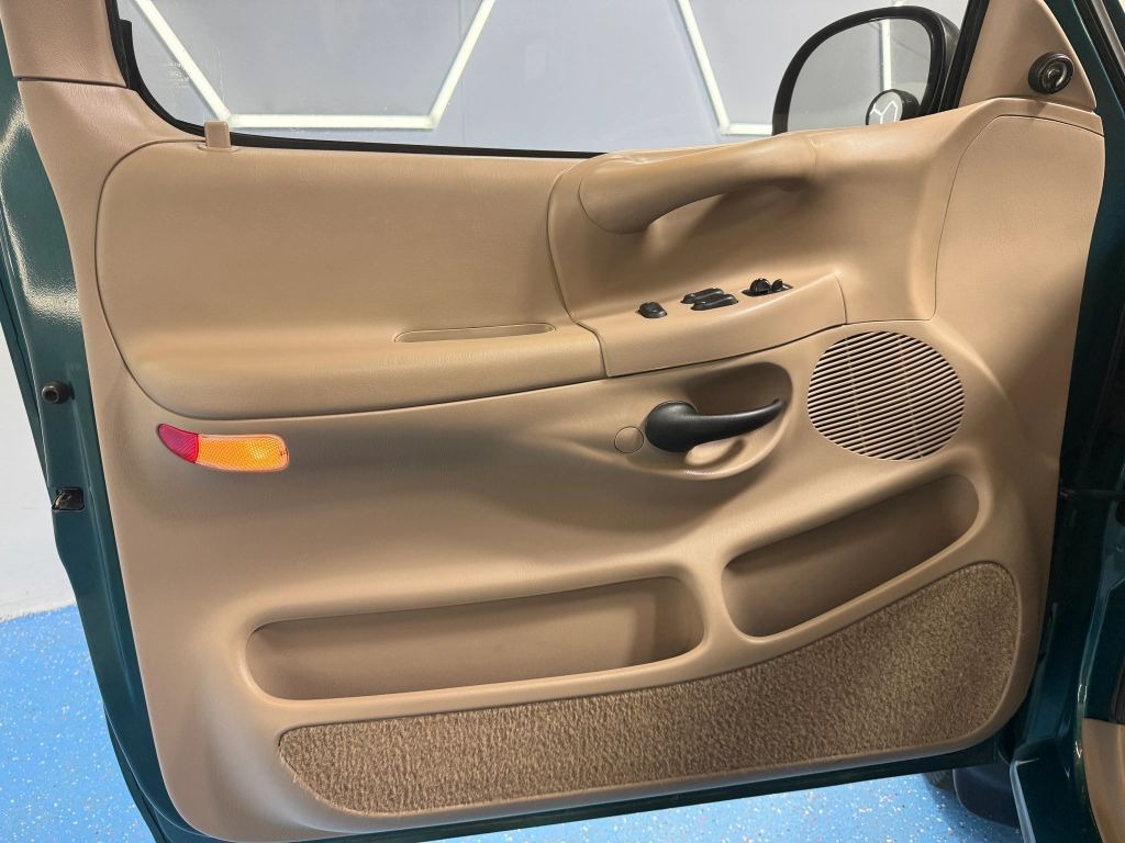 1998 Ford F-150 XLT